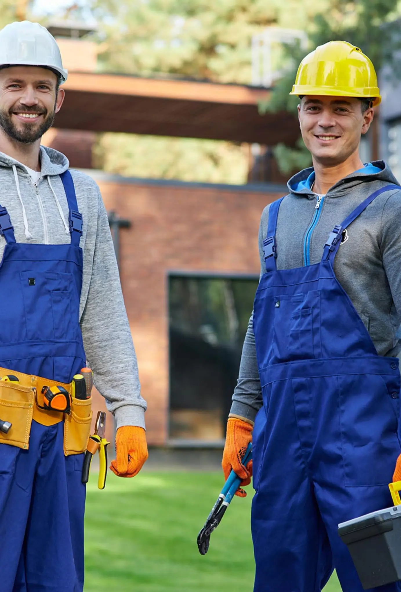 Technicien Illico Brico intervenant pour petit dépannage à domicile